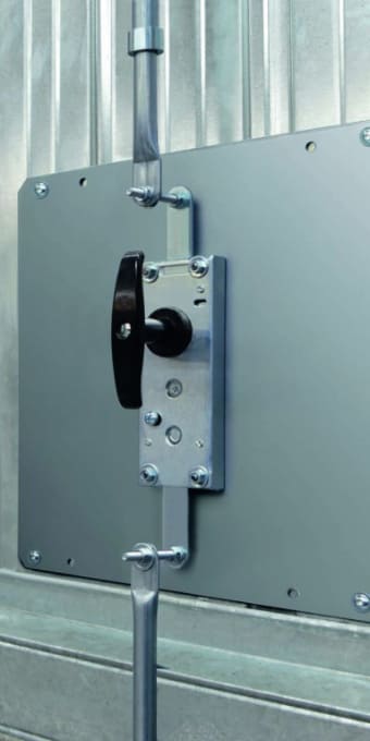 Imagen sobre Cerrajería para puertas de Parking en Badalona