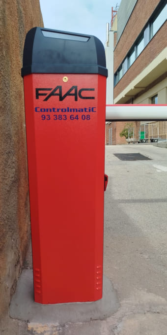Imagen sobre Instalación y reparación de barreras automáticas en Badalona