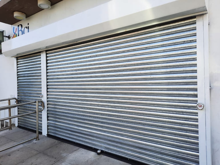 Imagen sobre Instalación y reparación persianas locales en Badalona