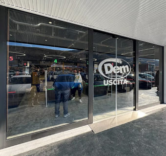 Imagen sobre Instalación y reparación de puertas automáticas en Badalona