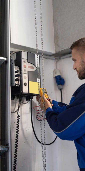 Imagen sobre Mantenimiento de puertas de garaje en Badalona