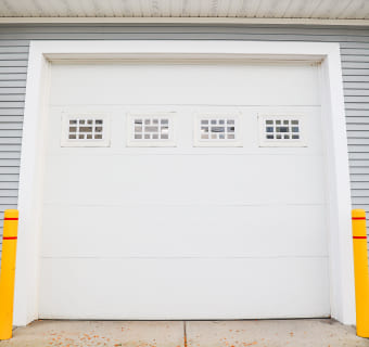 Imagen sobre Mantenimiento de puertas de garaje en Badalona