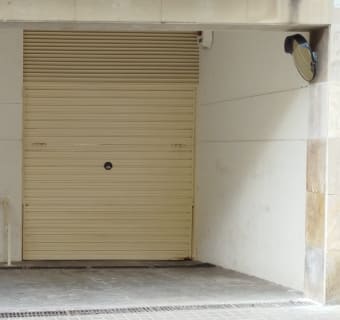 Imagen sobre Reparación de Puertas de Garaje en Badalona